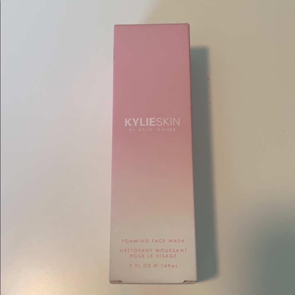 Kylie Skin Foaming Face Wash
